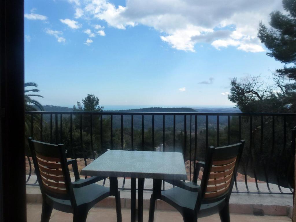 Hotel Les Belles Terrasses Tourrettes-sur-Loup Zewnętrze zdjęcie