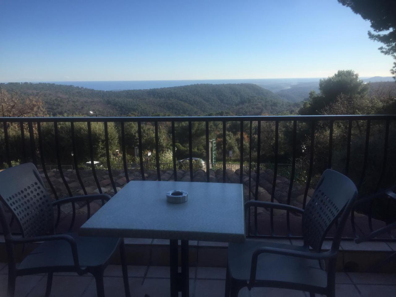 Hotel Les Belles Terrasses Tourrettes-sur-Loup Zewnętrze zdjęcie